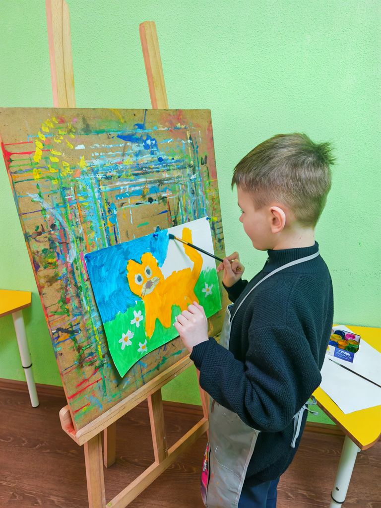 искусств 3